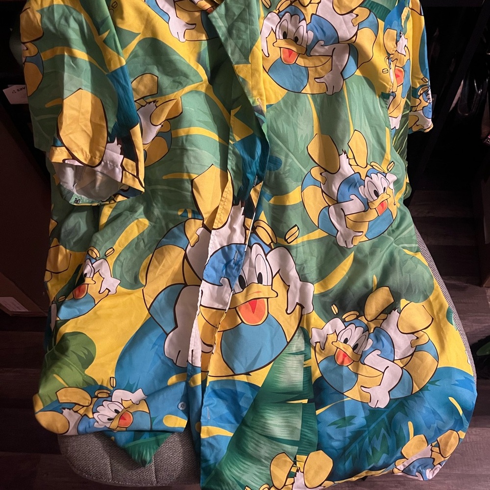 Torrid Donald Duck Hawaiian shirt